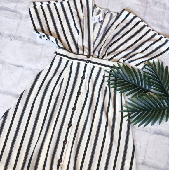 LAST ONE❗CHARLOTTE RUSSE Kimono Striped Midi Dress - Picture 8 of 8